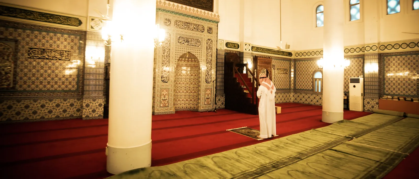 Prayer hall inside Seoul Central Mosque in Itaewon